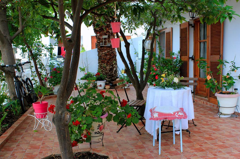 Vaya Zorba Studios Skiathos Quarto foto